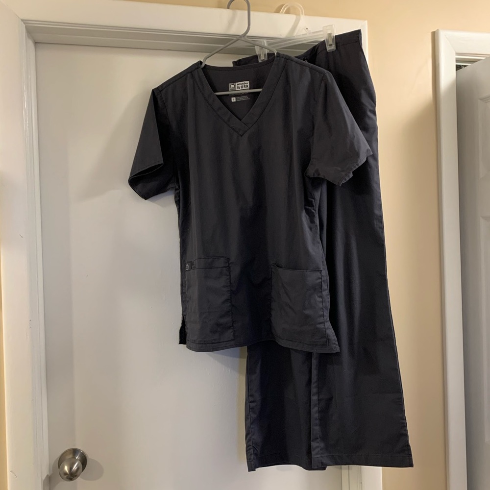Wonder Wink Women’s Scrubs